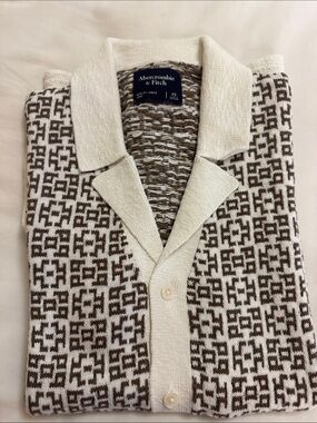 Abercrombie & Fitch Cream and Brown Geometric Knit Polo